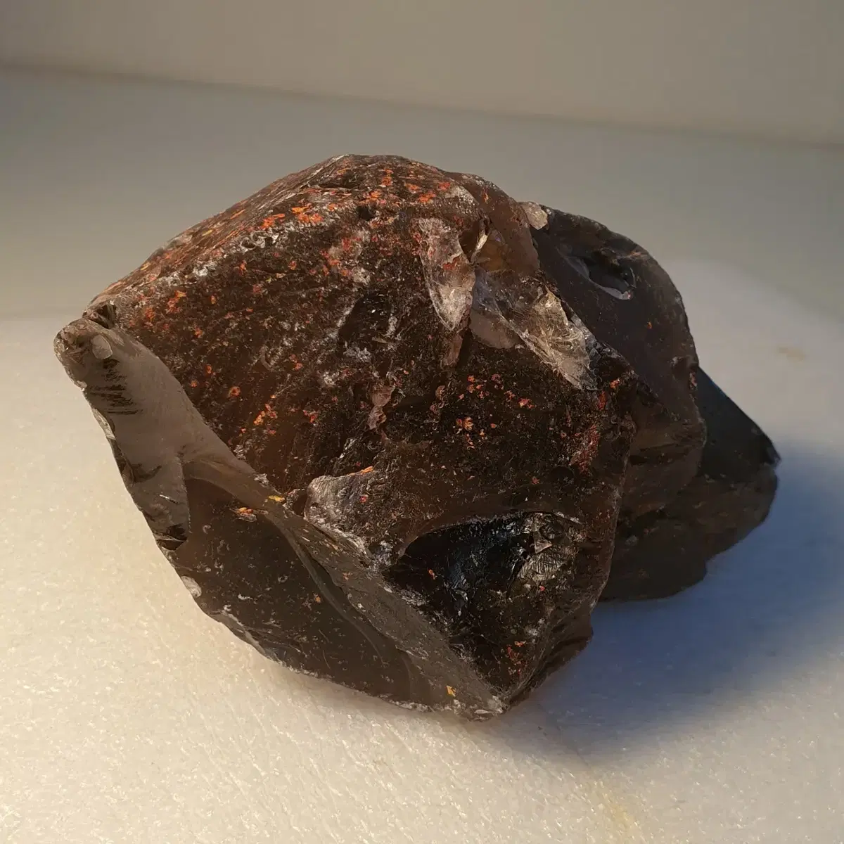 연수정 원석 rough smoky quartz