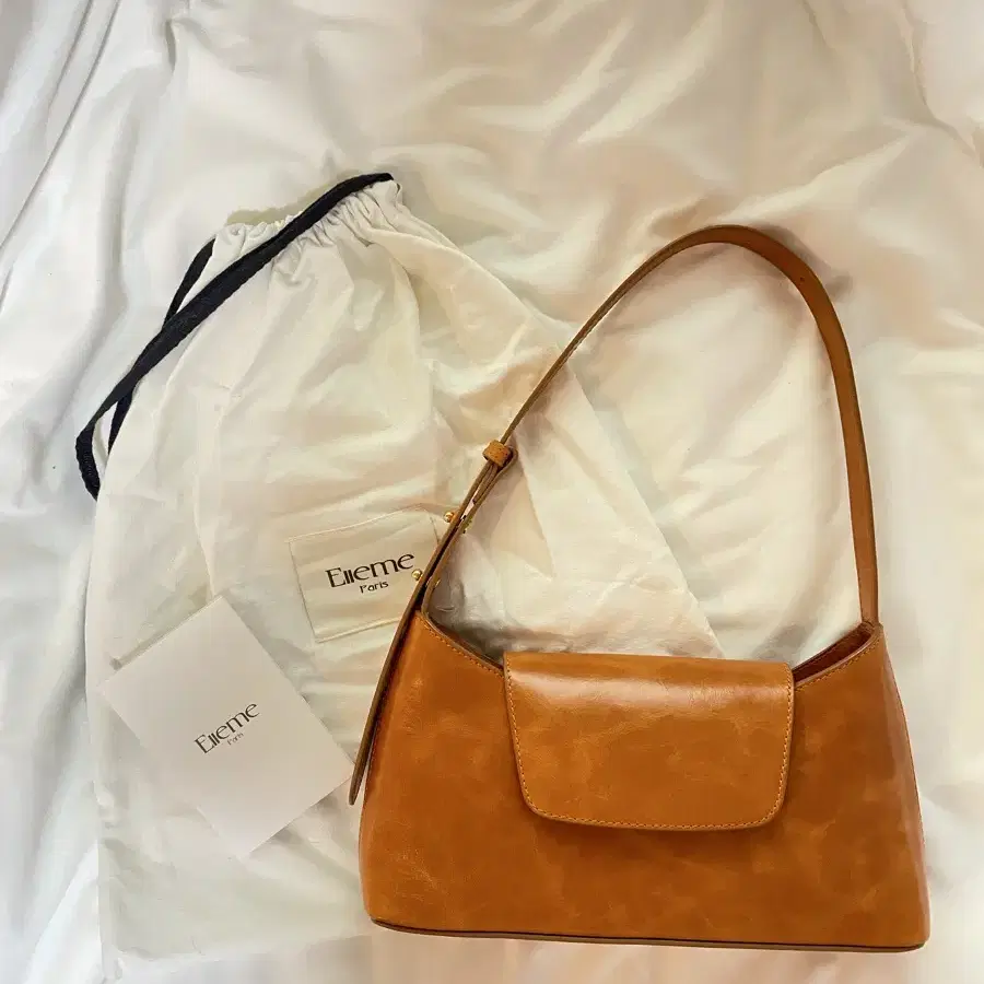 Elleme 엘렘 envelope shoulder bag