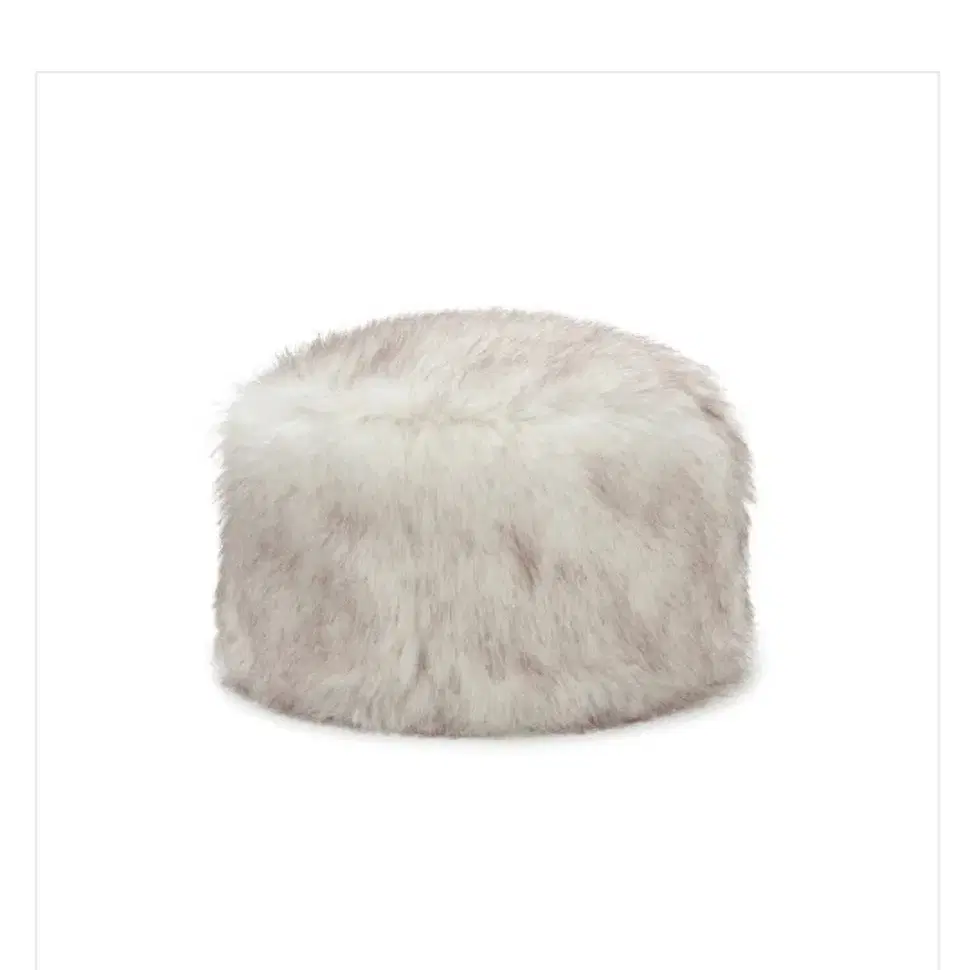 어썸니즈 lampshade hat fur white