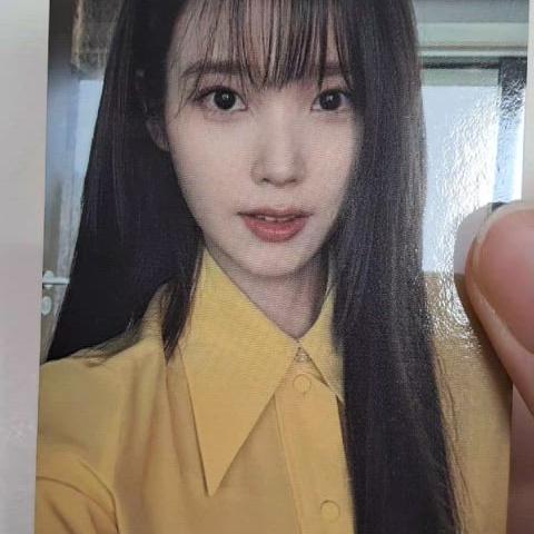 아이유 오렌지 태양아래 포카