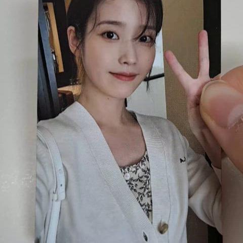 아이유 오소리 포카