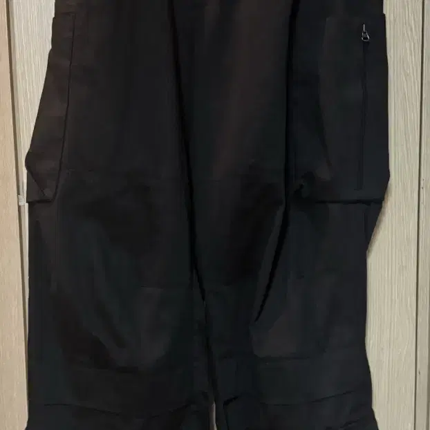 해칭룸 Zip Cargo Work Pants Black 4사이즈