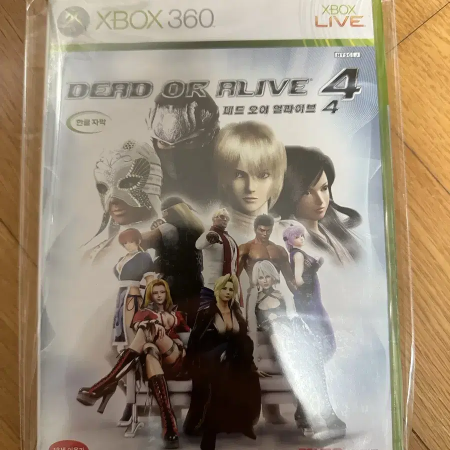 XBOX360 데드 오어 얼라이브4 신품