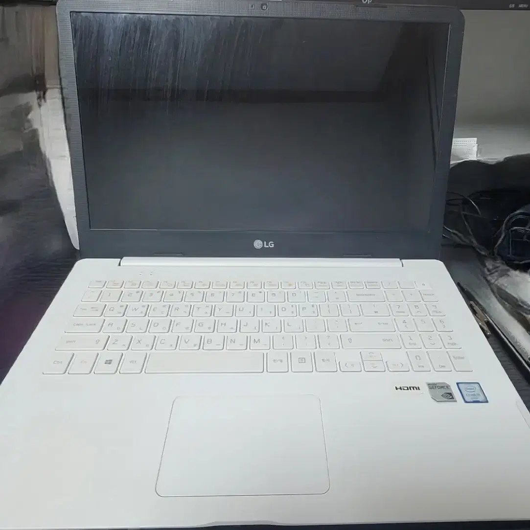 LG울트라북 (LG15U560-MFLGL)(I5 6300)