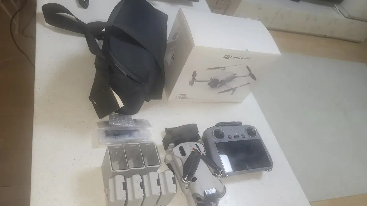 DJI MINI4 Pro 드론 + RC2 + SD카드 128GB(2개)