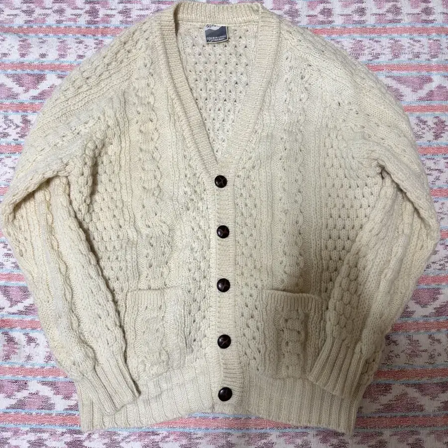 Pure wool knit sweater cadigan