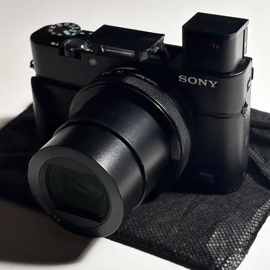 SONY RX100 M4 판매합니다!