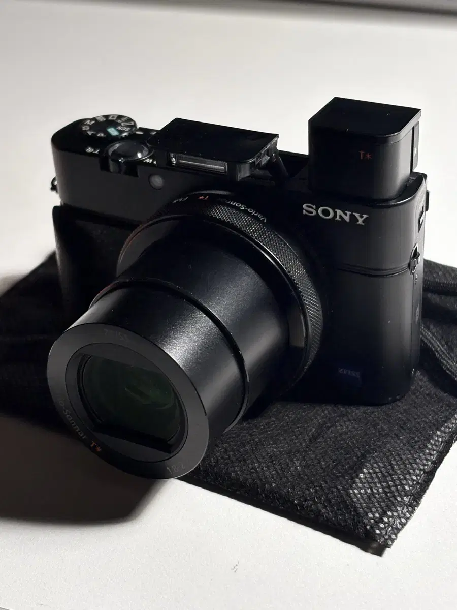 SONY RX100 M4 판매합니다!