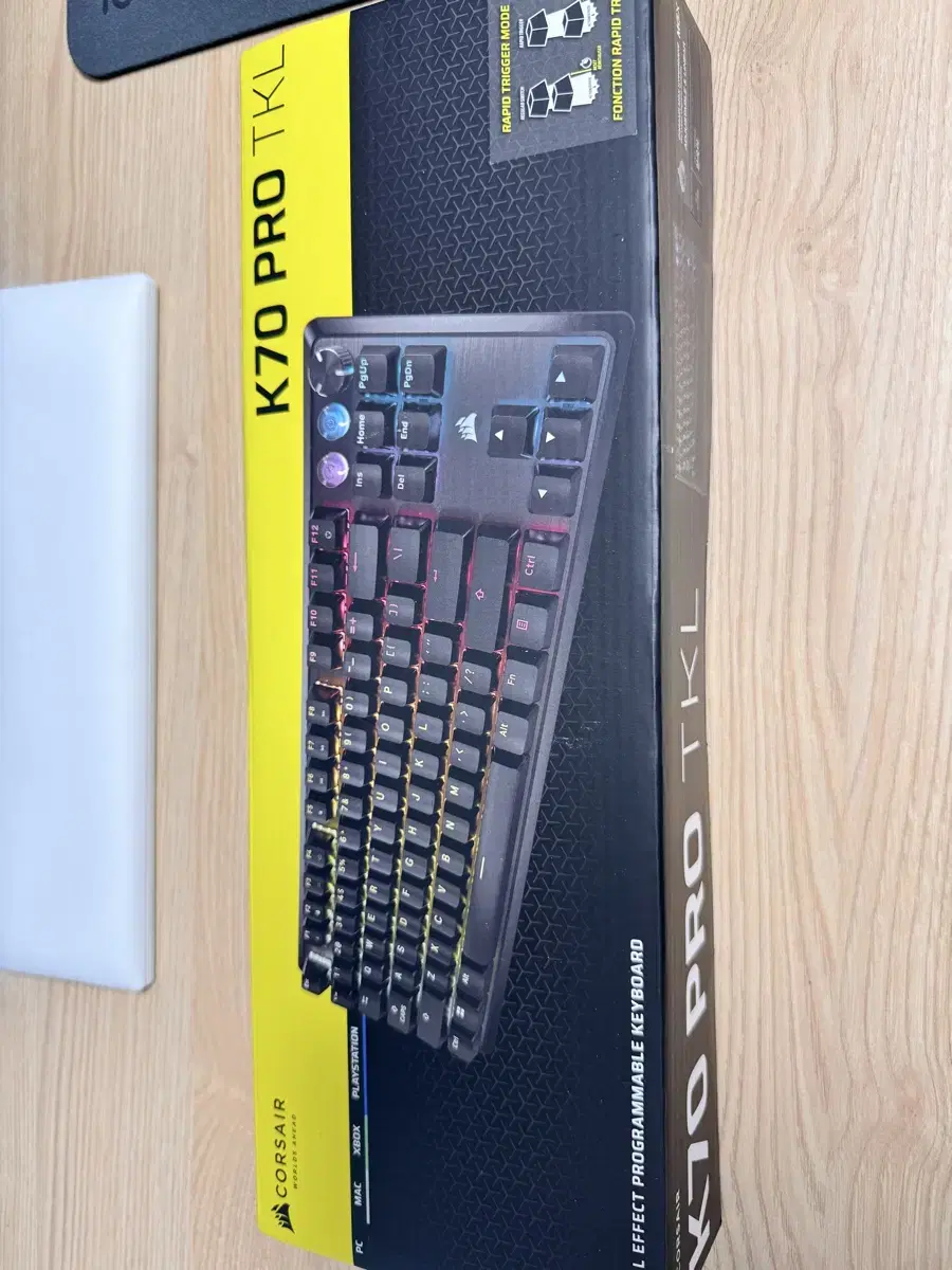 커세어 K70 PRO TKL MGX 래피드트리거 키보드 팝니다