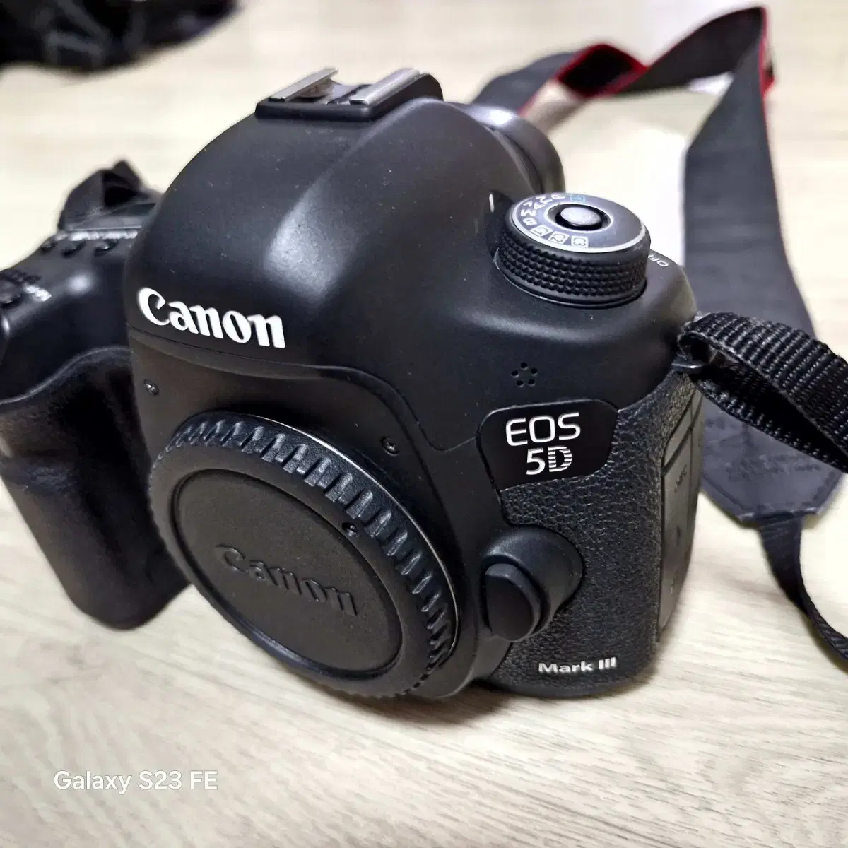 캐논 EOS 5D Mark III 판매합니다