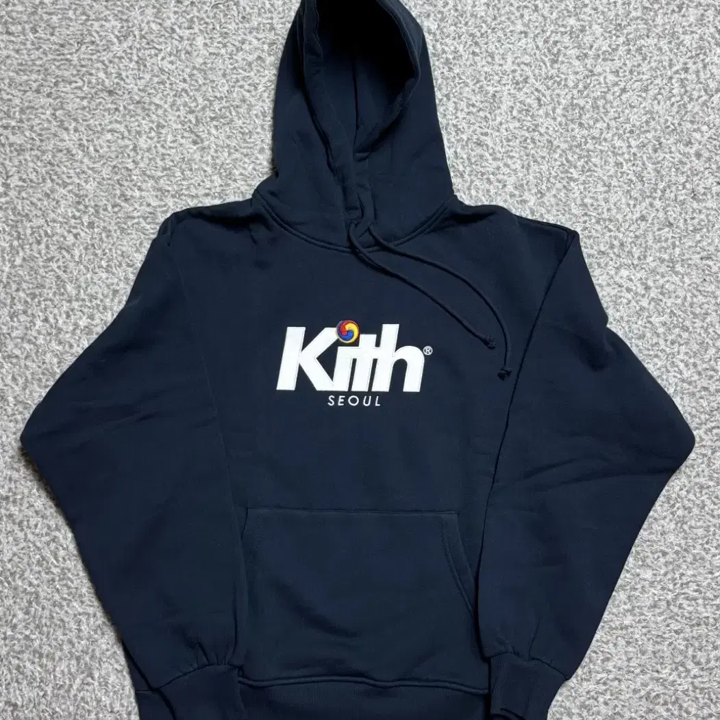 kith 서울 태극 후드 s사이즈(한정판)