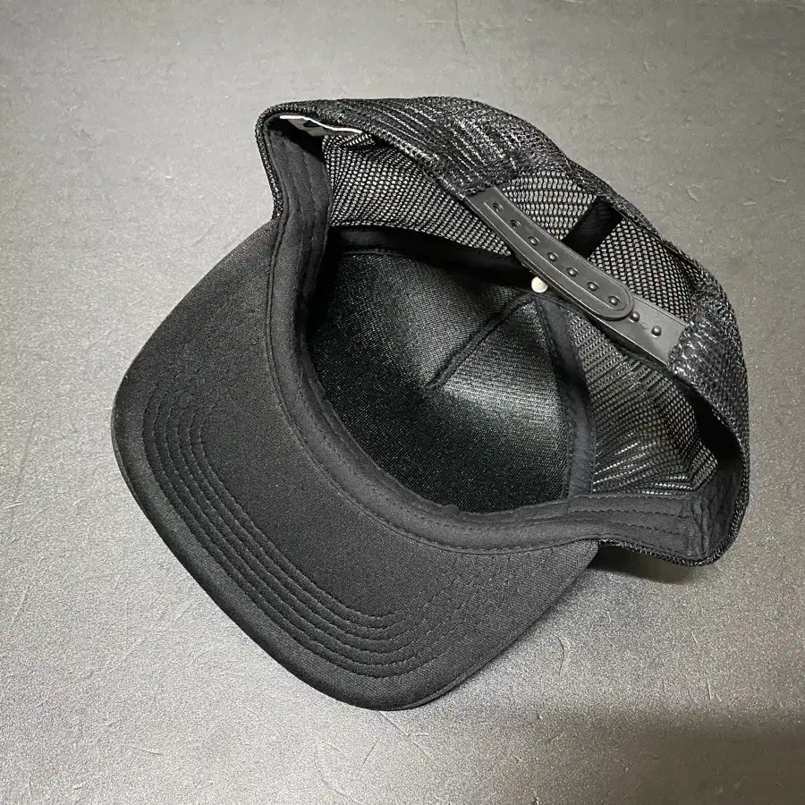 Bluntville vintage trucker cap