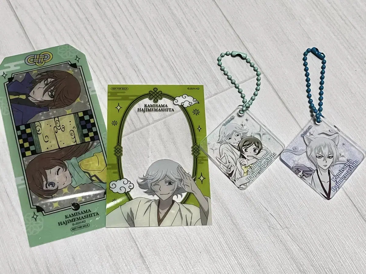 From today, Shinryeon Obusin Collaboration Cafe acrylic keyring sells in bulk