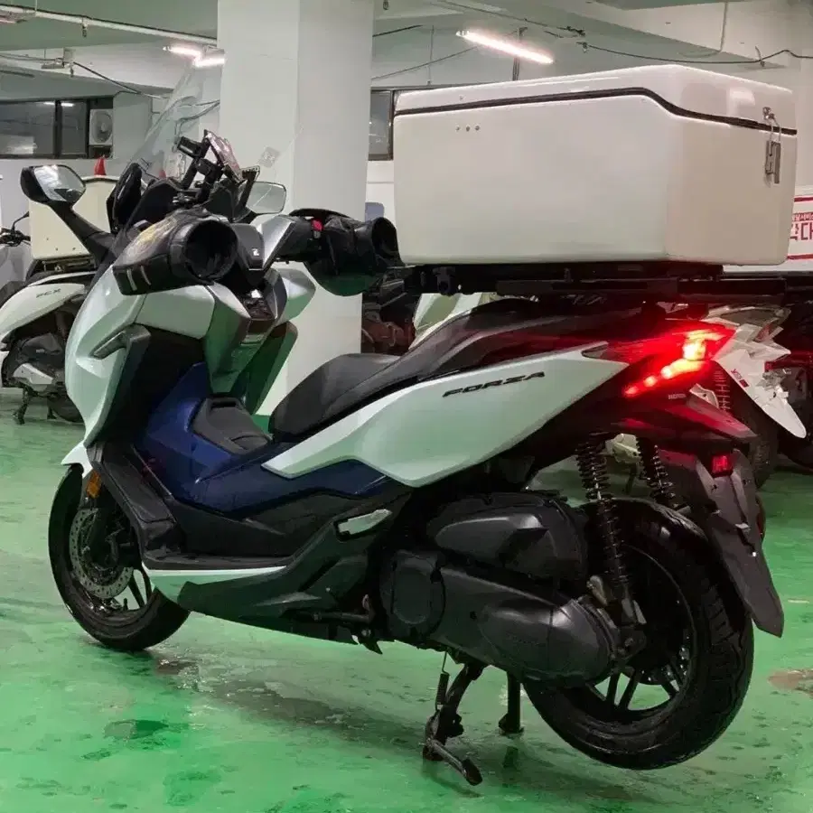 포르자 300cc