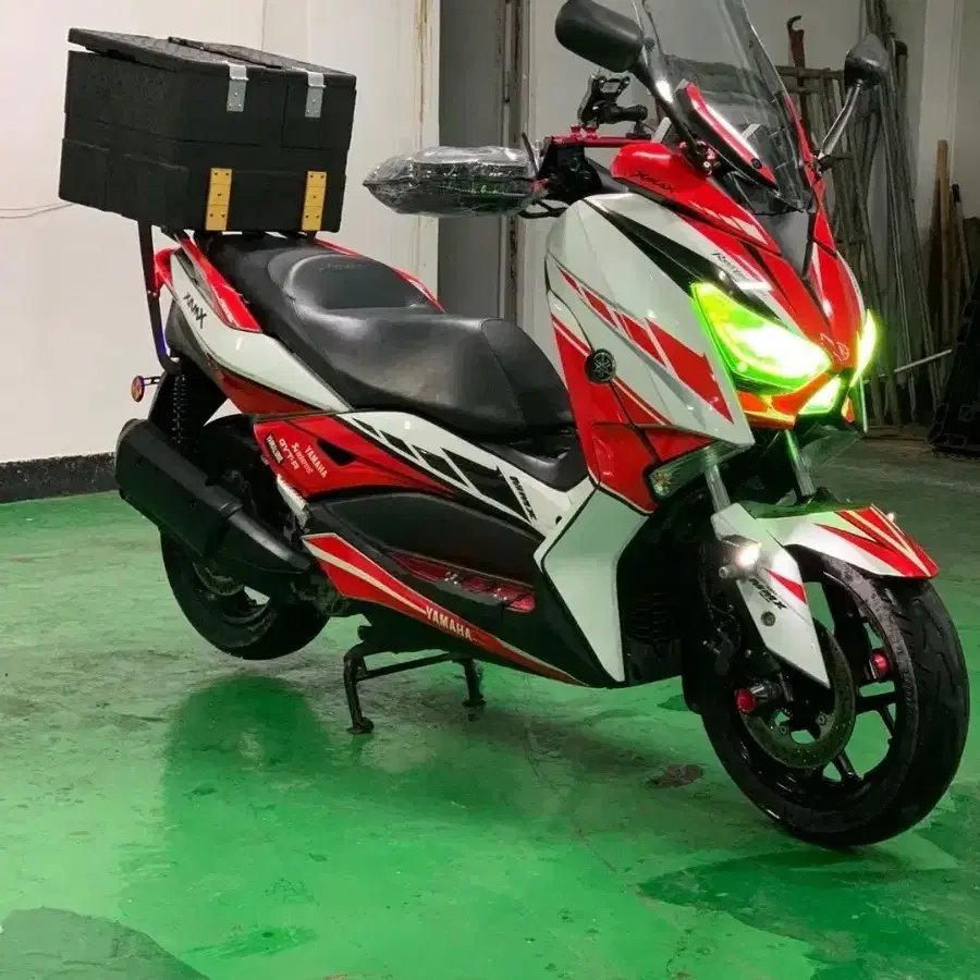 XMAX 300cc