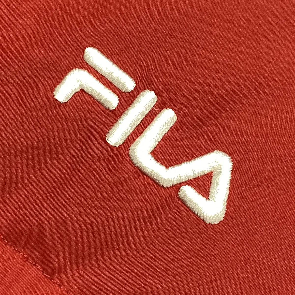 910. FILA 휠라 패딩 (L)