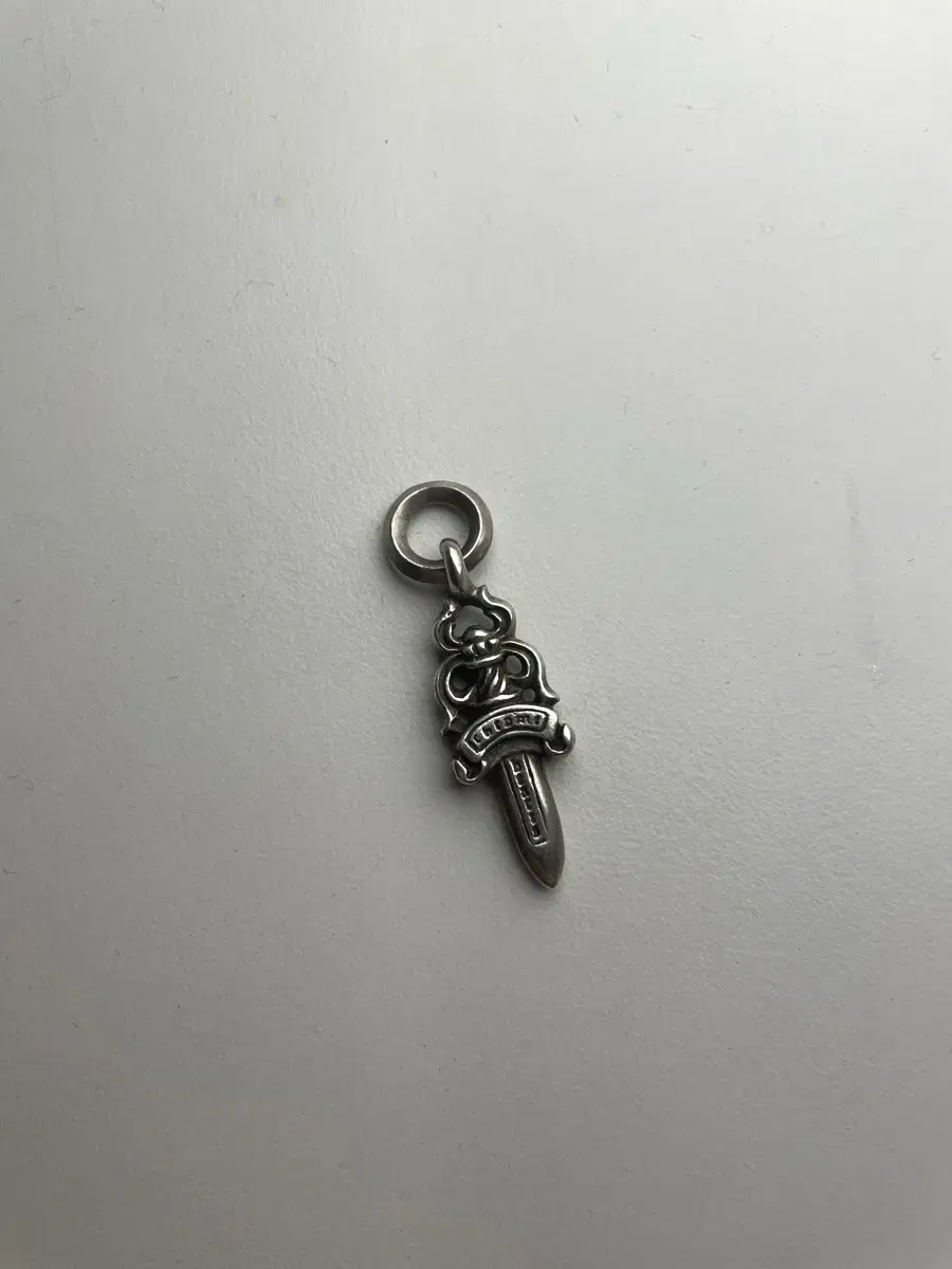 크롬하츠 dagger pendant