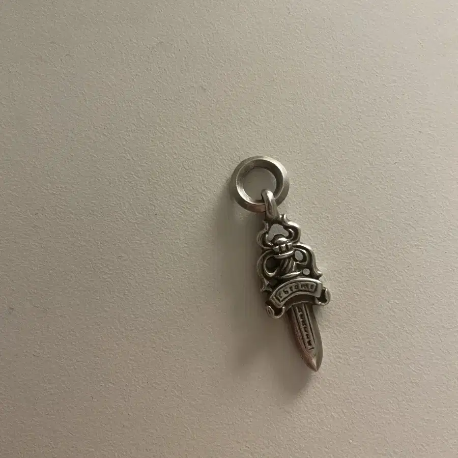 크롬하츠 dagger pendant