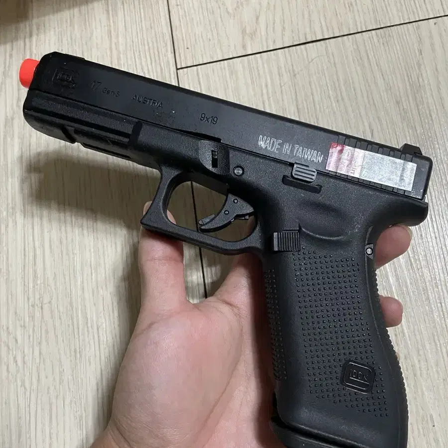 VFC 글록 17 gen5 팝니다!