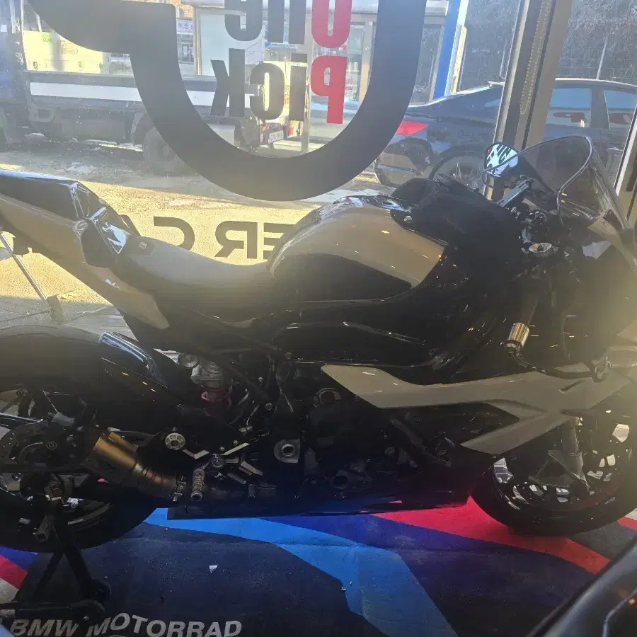 s1000rr m팩 23년식 카본팩 팝니다