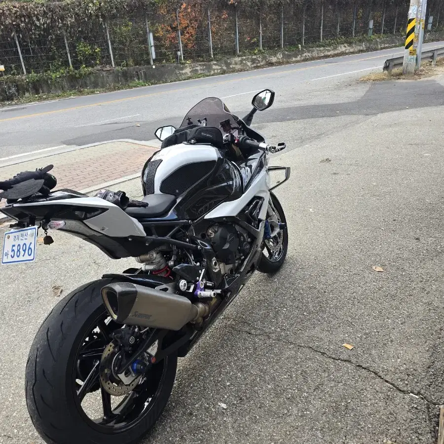 s1000rr m팩 23년식 카본팩 팝니다