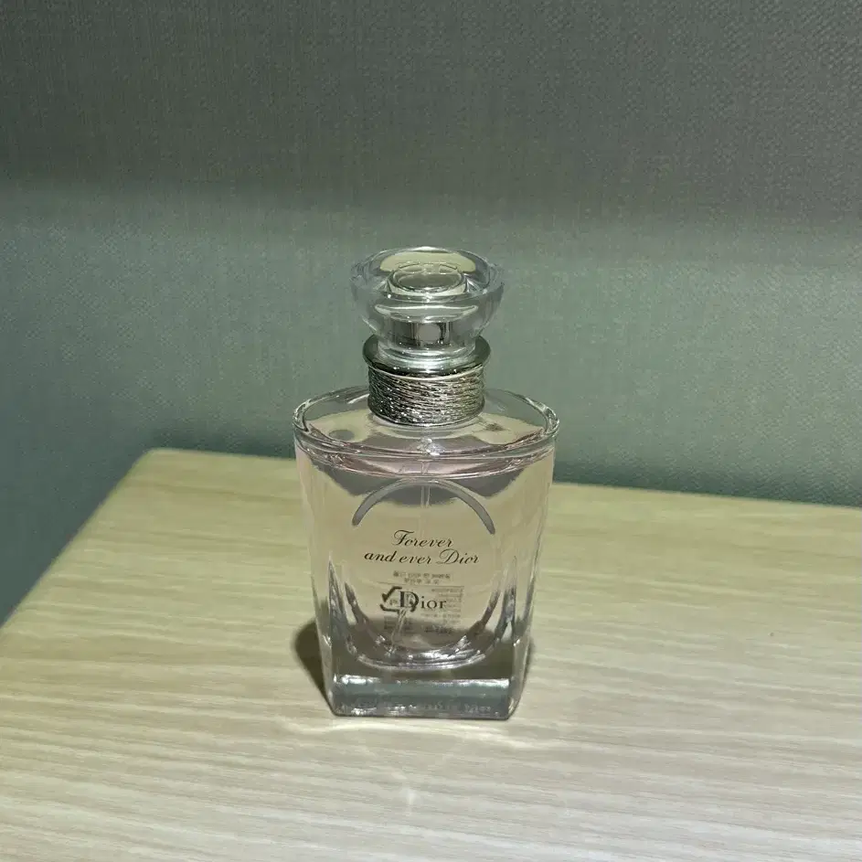 디올 포에버 앤 에버 디올 오 드 뚜왈렛 향수 50ml