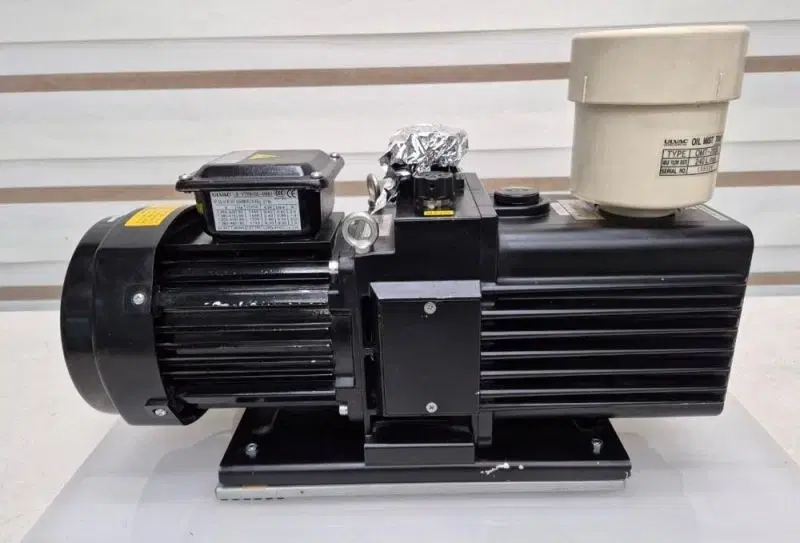 ULVAC GLD-136A Vacuum Pump 진공 펌프