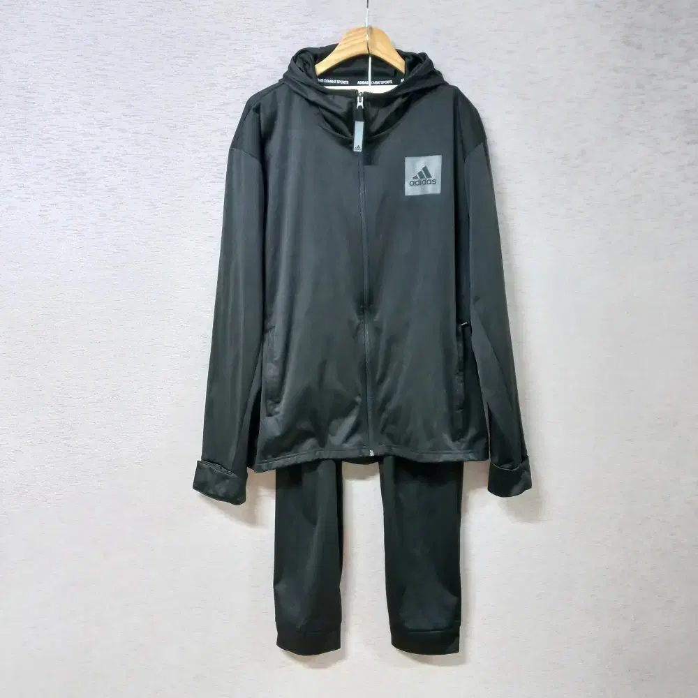 1-6/아디다스  NEW HYDRO TRACKSUIT 세트 남성110