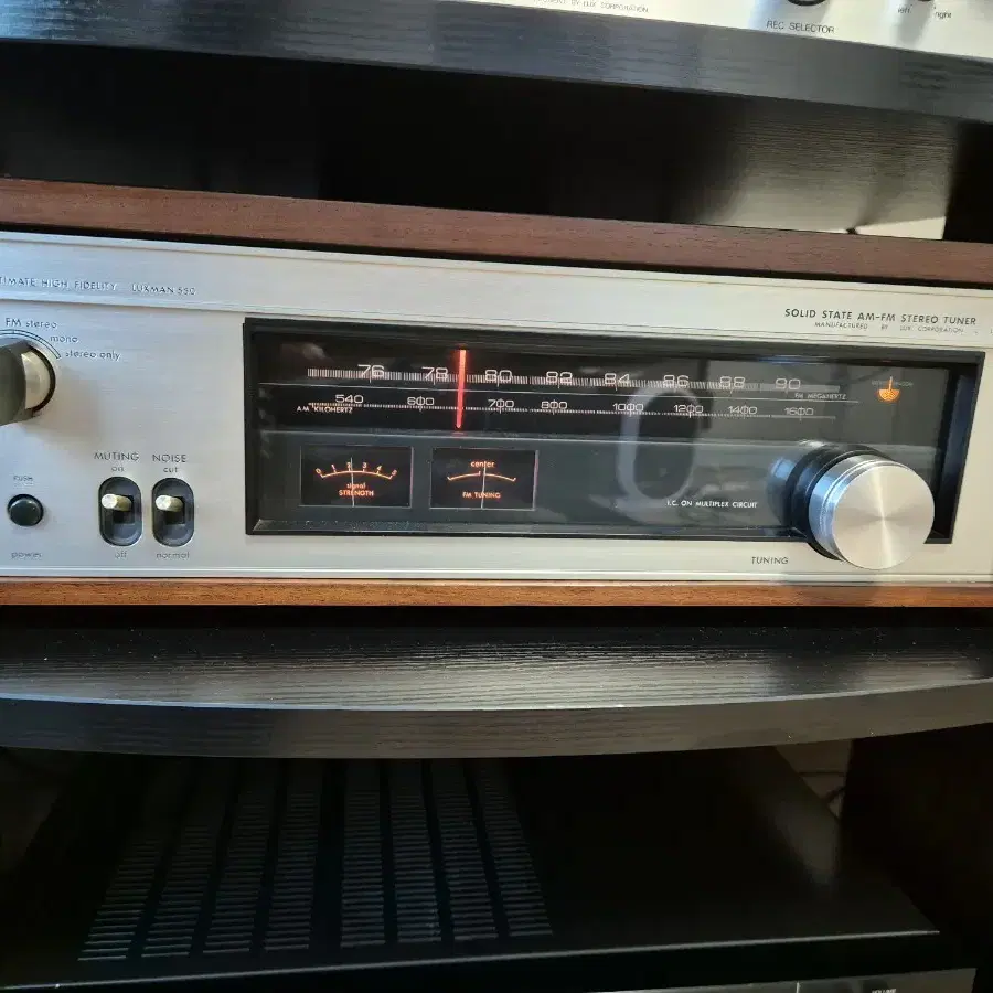 민트급 럭스만(LUXMAN)튜너 WL550