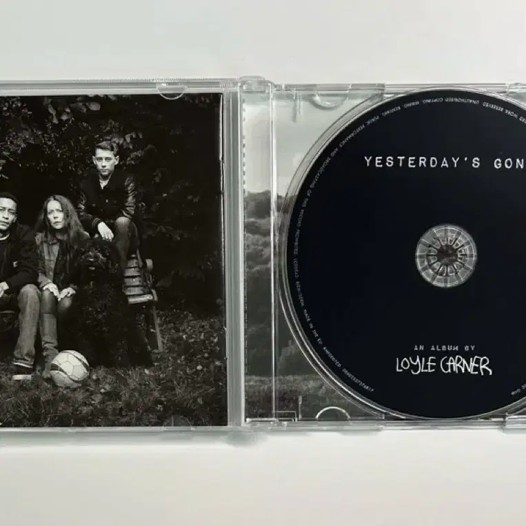 Loyle carner 로일카너 1집 Yesterdays gone CD