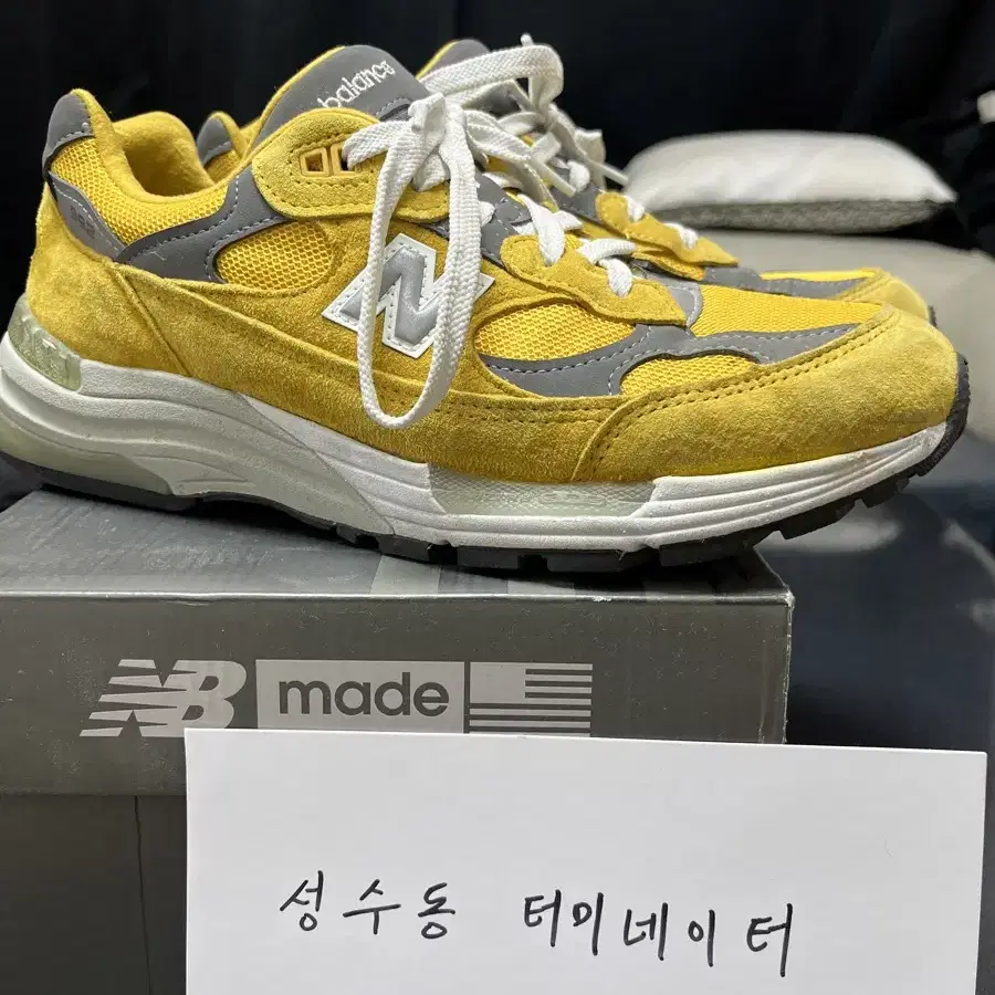 뉴발란스 m992 usa 골드크림 265size