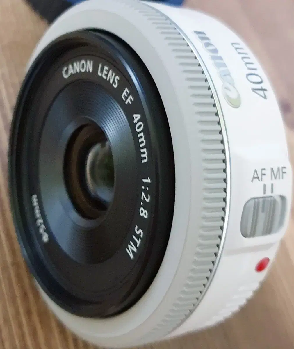 캐논 EF 40mm F2.8 STM 팬케익 화이트