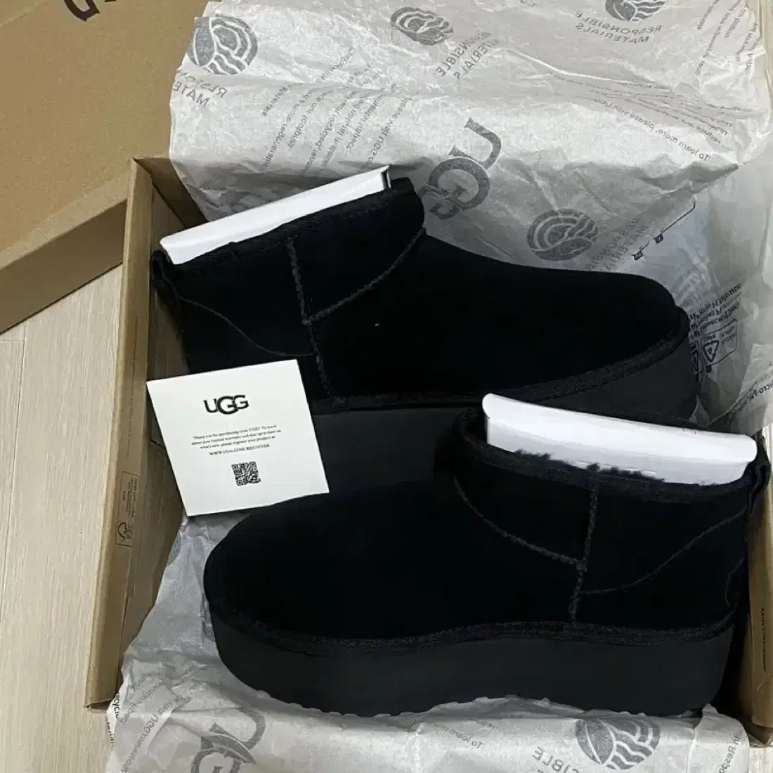 어그 울트라 미니 플랫폼 ugg 250