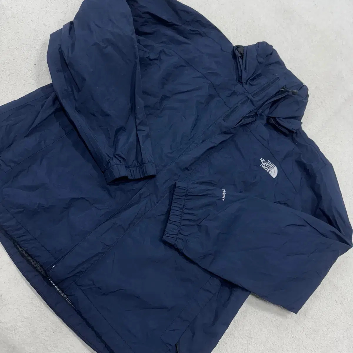 [Genuine,M] The North Face Men's Windbreaker Jacket. a4