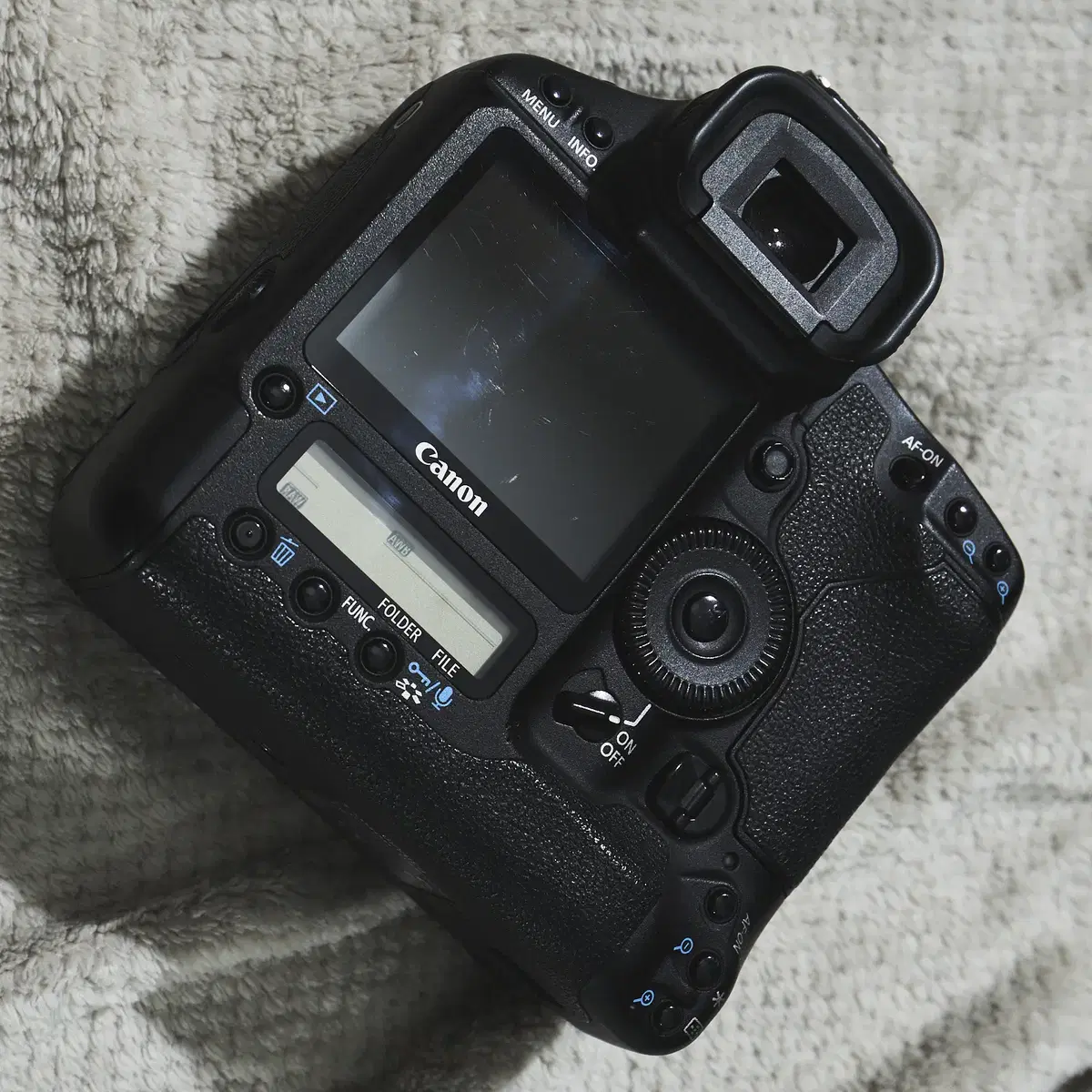 캐논 플래그쉽 DSLR 1ds mark3 바디