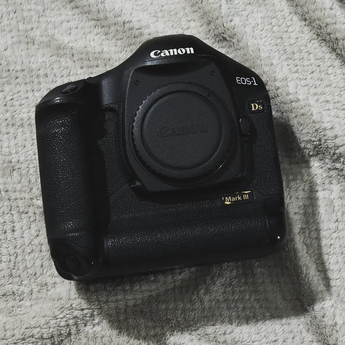 캐논 플래그쉽 DSLR 1ds mark3 바디