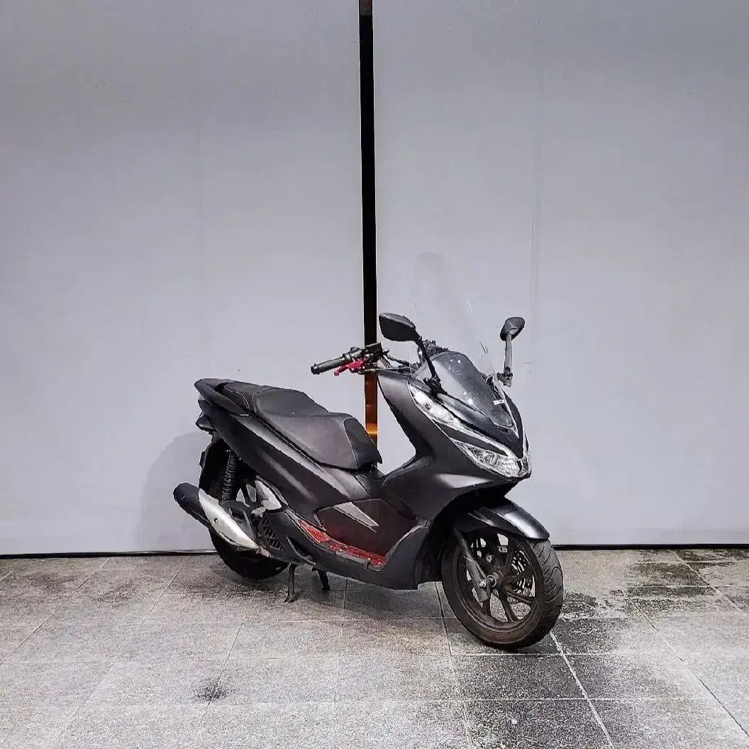 PCX125 2020년식 3만키로수 깔끔한 차량 판매합니다.