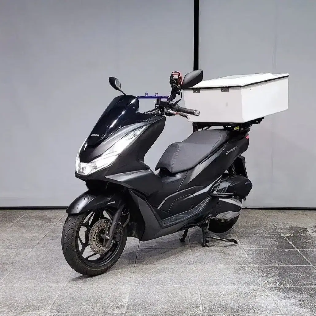 PCX125 ABS 2021년식 배달세팅 1만대 깔끔한 차량 판매합니다