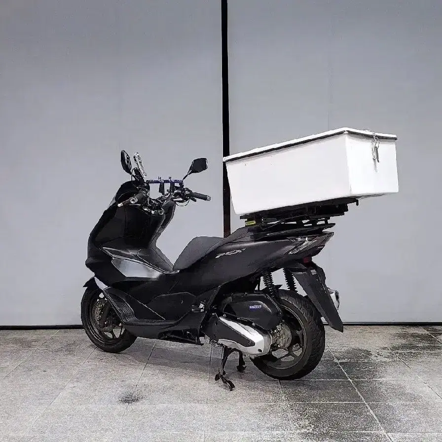 PCX125 ABS 2021년식 배달세팅 1만대 깔끔한 차량 판매합니다