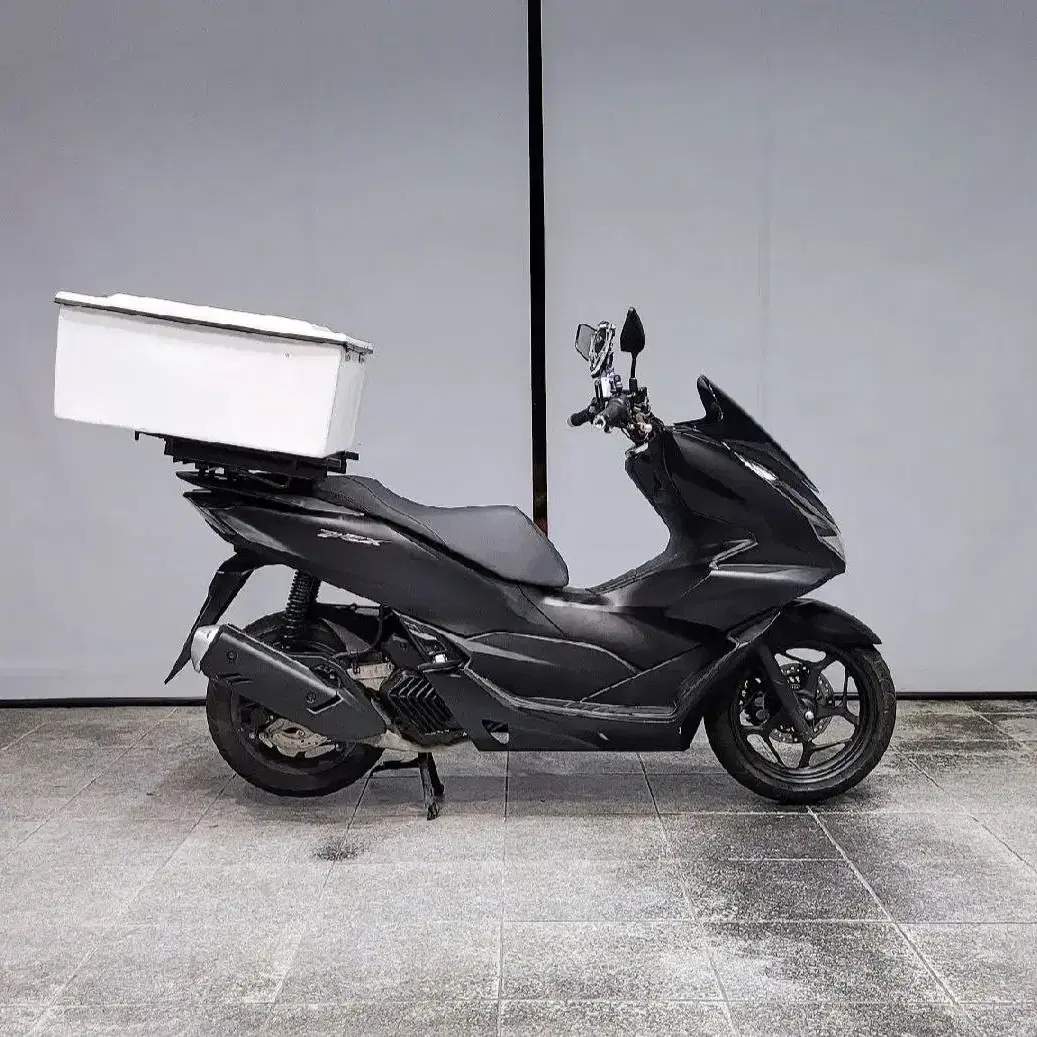 PCX125 ABS 2021년식 배달세팅 1만대 깔끔한 차량 판매합니다