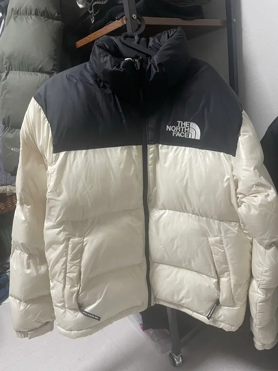 The North Face Onda Ball Cream-colored Padding 95