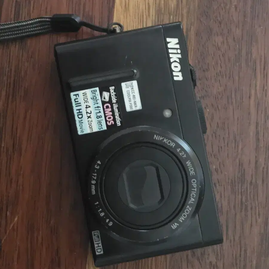 니콘 쿨픽스 p300 nikon coolpix 디카 빈티지 카메라