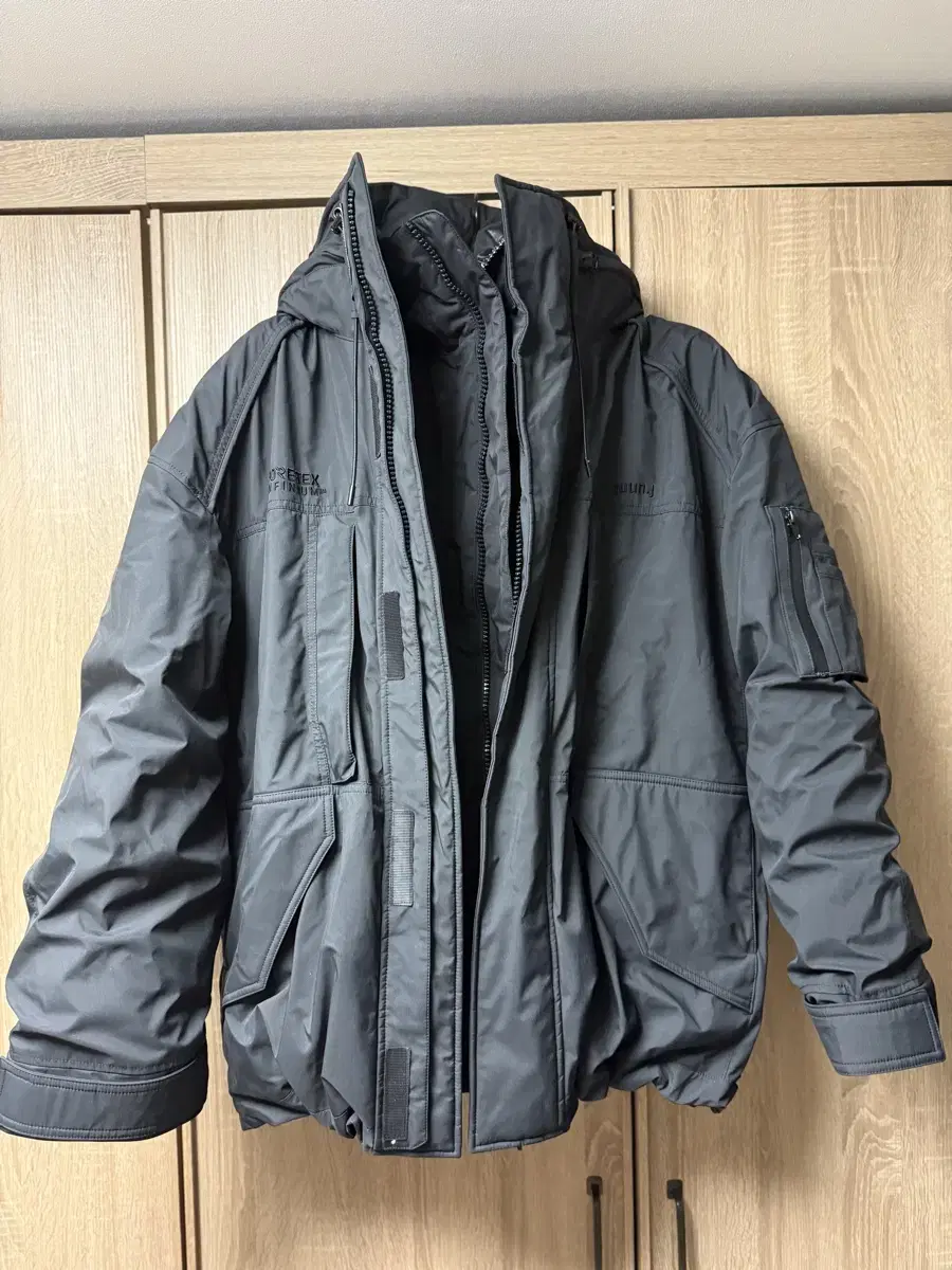 Junge 23FW 229 Gore-Tex Midlength Down Padding