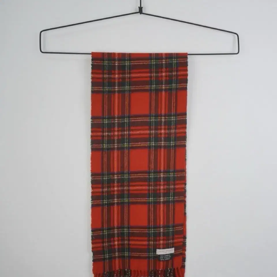 United Arrows muffler (Scotland made)