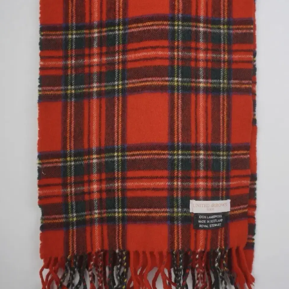 United Arrows muffler (Scotland made)