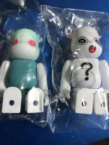 베어브릭 시리즈 49 아이마이나 하리야짱 앞뒤 세트