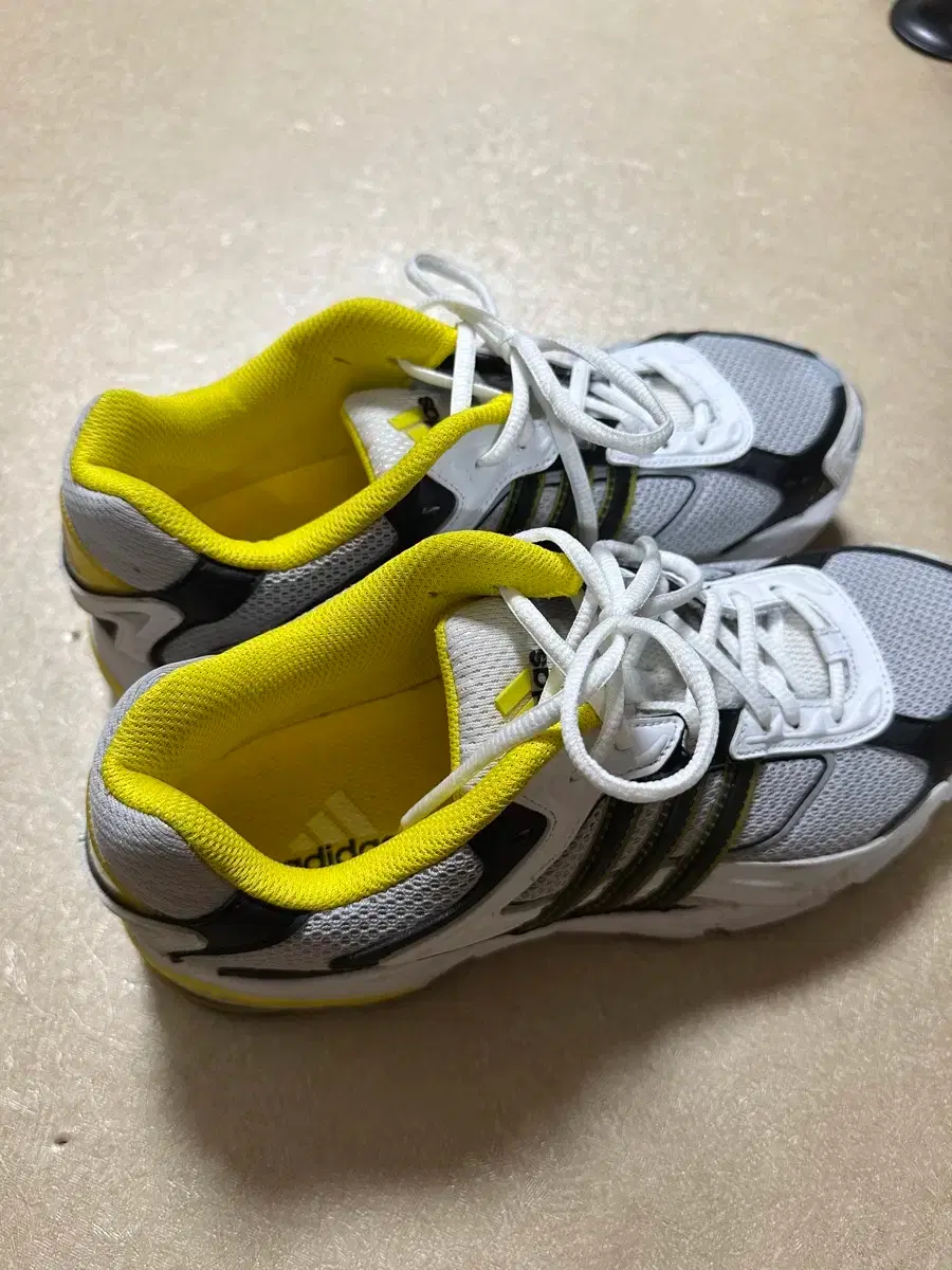 Adidas Running Shoes 270 sells