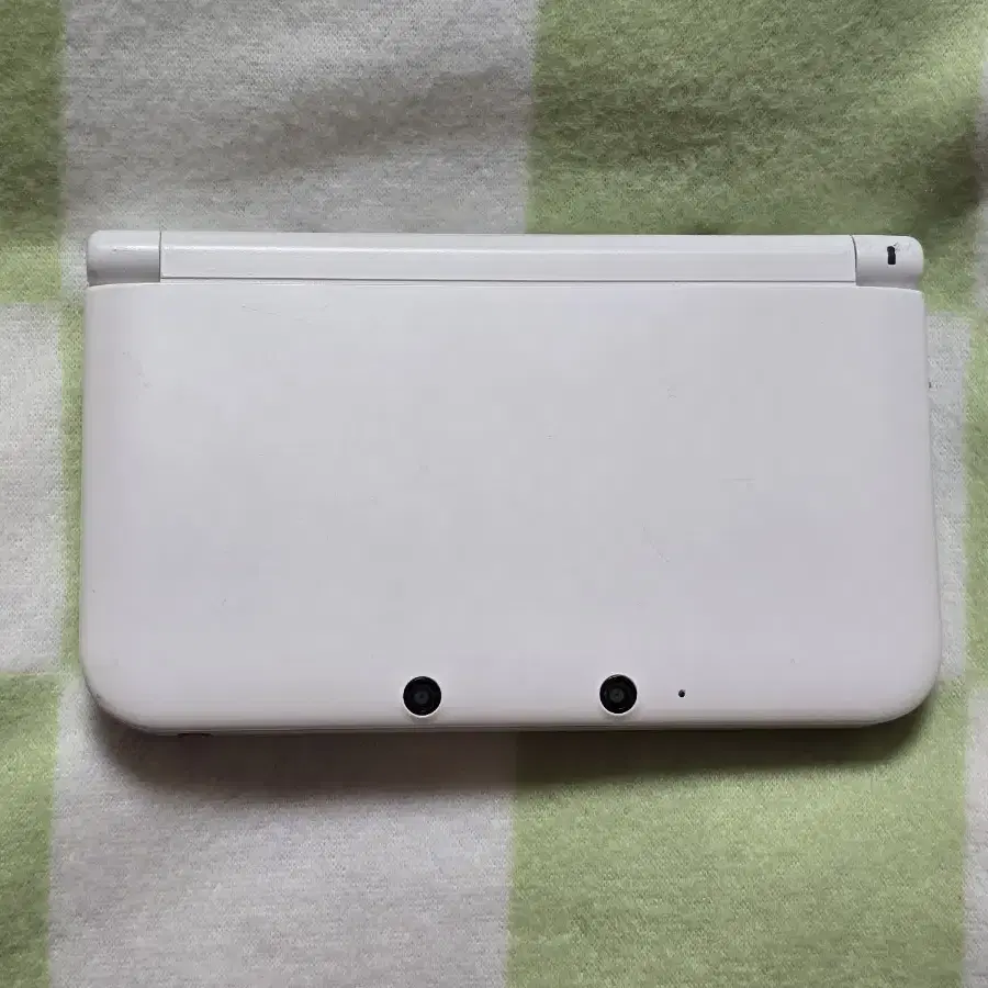 닌텐도 3ds xl 구큰다수 화이트