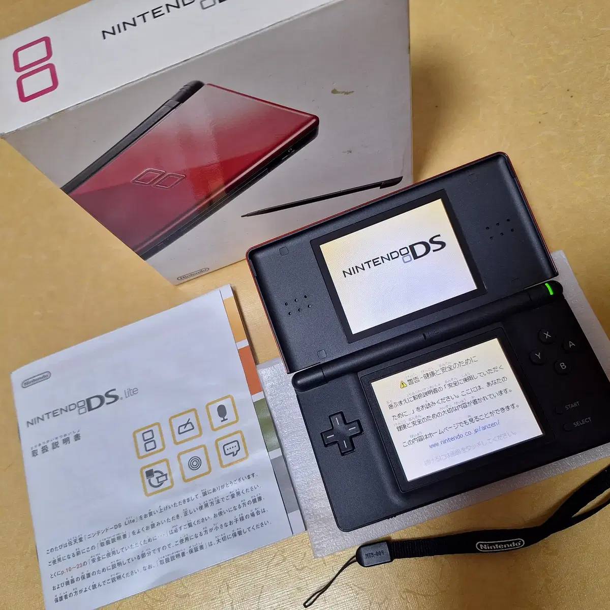 닌텐도 ds lite 크림슨블랙 일본판 박스셋 dslite dsi