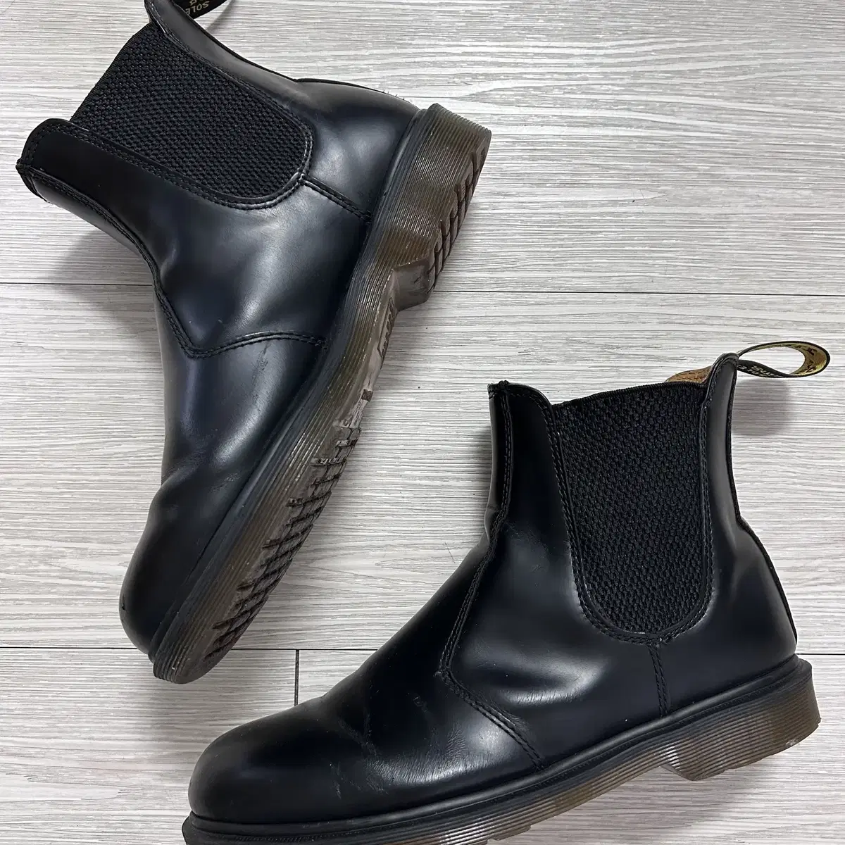 닥터마틴 2976 (Dr Martens) 첼시 스무스